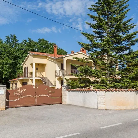 Apartment Adelia 1