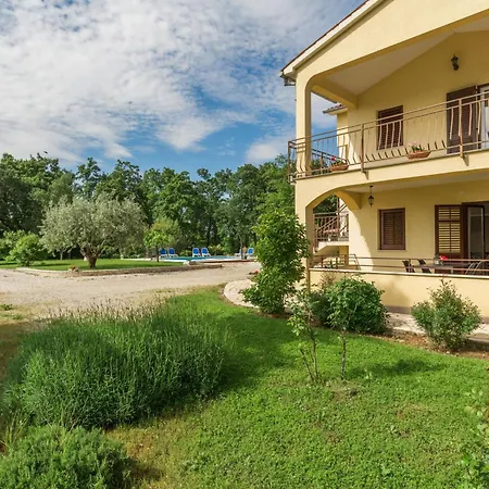 Adelia 1 Apartment